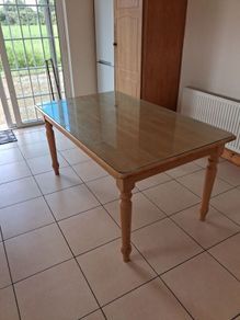 table and chairs