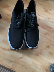 shoes crosshatch ( no price below )