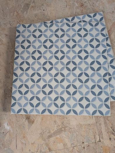 bathroom tiles selection