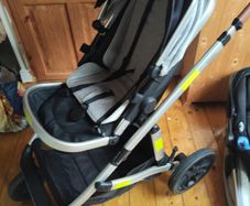 Zummi Halo Travel System (3 piece) with car seat