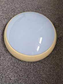 Bathroom lamp