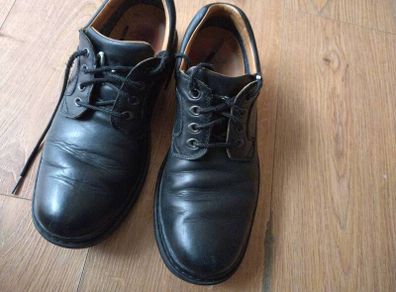 Clark's Gore-Tex Size 9