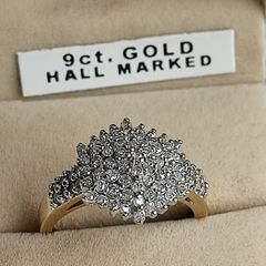 Vintage natural Diamond ring 9 CT gold. Size S .D 19.3 mm
