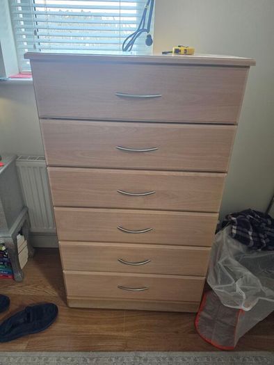 Chest drawers