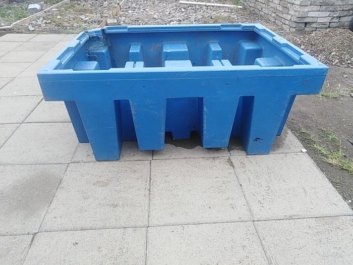 Extra large water tank for all uses 6feet by 4 feet by 2 and half high