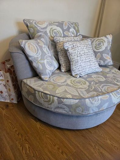 Cuddle Sofa