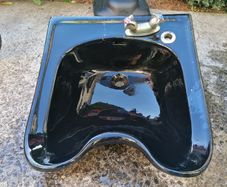 Hairdressing sinks