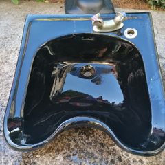 Hairdressing sinks