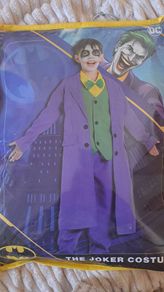 costume