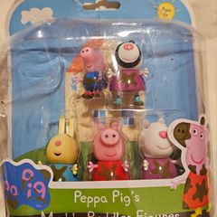 Peppa Pigs Muddy Puddles figures. New.