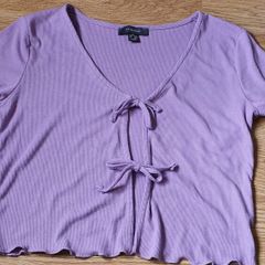 Age 12 Years - A Lovely Lilac Top - Great Condition