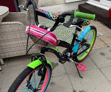 Girls Bike age 7-9
