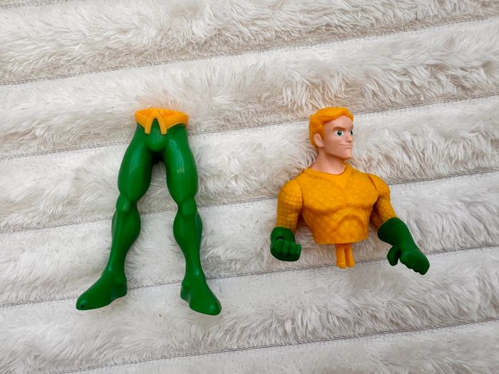 Kinder Maxi 2023 DC Justice League Aquaman approx. 12.5 cm. Used Please see phtos