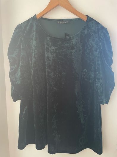 New - Velvet Ladies top forest green size 18