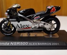 Honda NSR 500 - Alex Barros 2001 - 1:24