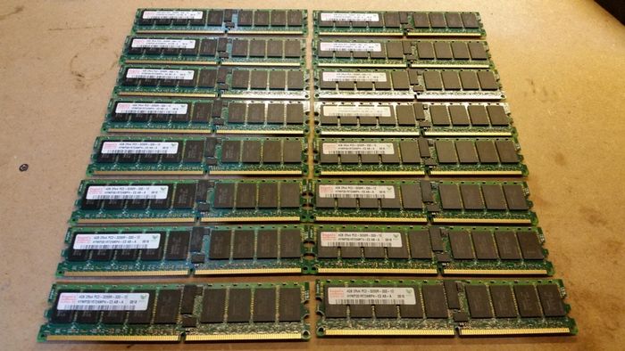 Hynix 4gb 2rx4 Pc2-3200r-333-12 Server Ram