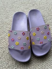 Girls Flip Flops Size 2/3