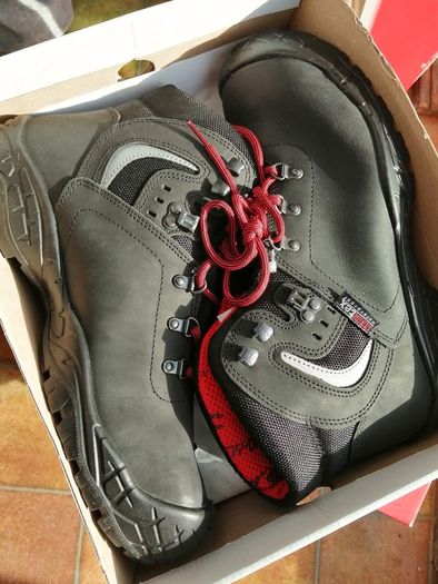 safety shoes