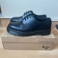 Dr. Martens 1461 shoe, size 9