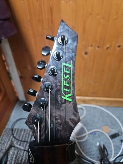 Kiesel Solo-6 Custom Burl Maple Top - Transparent Black