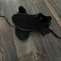 Yeezy 350, black, size 6.5
