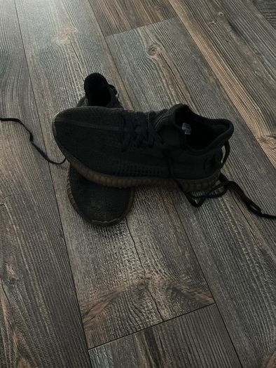 Yeezy 350, black, size 6.5
