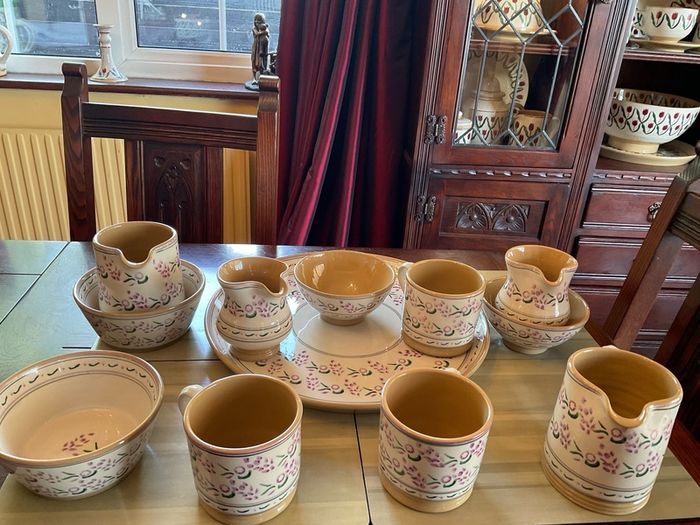 Nicholas Mosse lavender  from USA . New and unused .pricing the platter for this ad . Selling individually