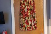 Per Una  Skirt. S.12.   B.N.W.T.