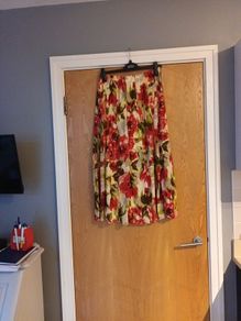 Per Una  Skirt. S.12.   B.N.W.T.
