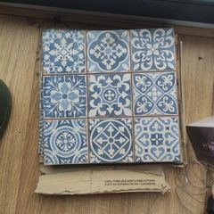 Free tiles
