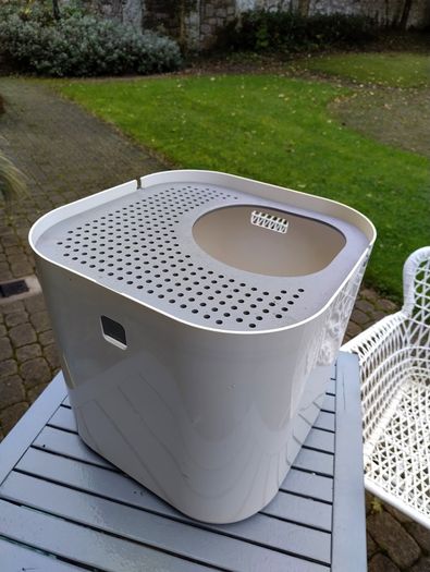 Modkat cat litter box