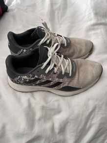 golf shoes