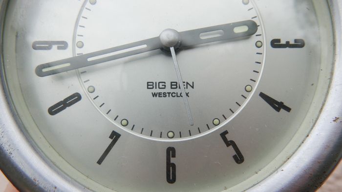 Vintage Westclox Big Ben  10 Charcoal Case Gray Dial Alarm Clock