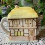 Vintage collectable tea pot Image 2
