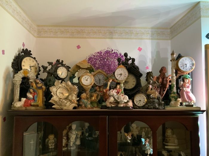 Clock, figures, Display Cabinet