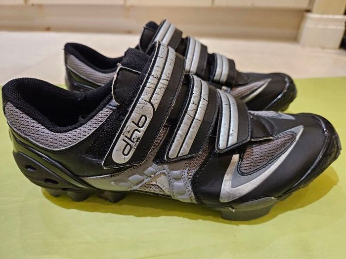 cycling shoes