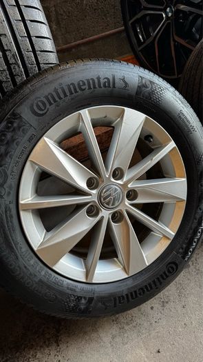 15" Genuine Volkswagen Alloys