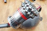 Dyson cinetic big ball animal,comes with 3 attachments including main attachment, Excellent condition