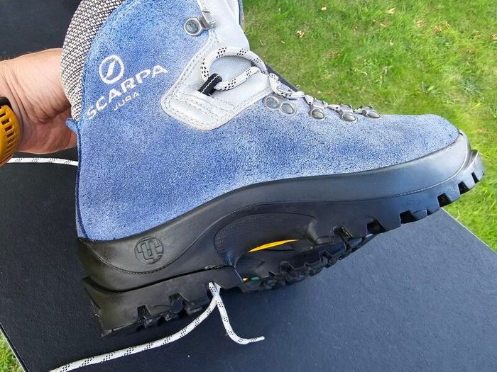 Vintage Scarpa Jura Mountaineering Boots Women's size 38