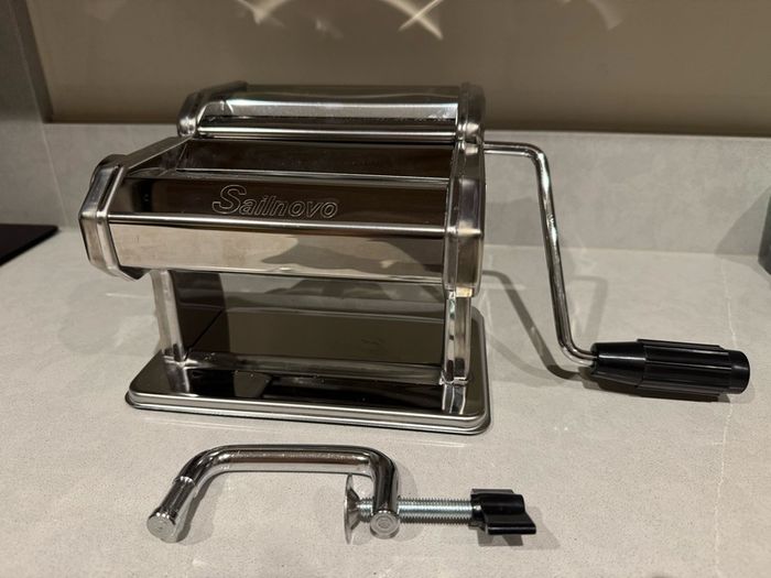 Manual Pasta Maker