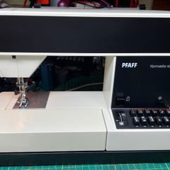 PFAFF tipmatic 1027 Heavy Duty Sewing Machine - Serviced - As New!