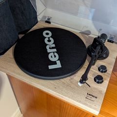 Lenco Vinyl Player