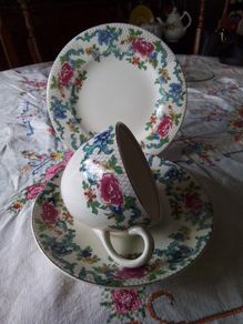 Breakfast  Trio Cup Saucer & Side Plate