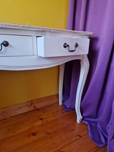 decorative table