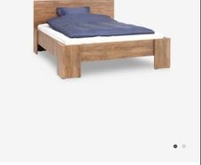 Yisk bed frame + matress