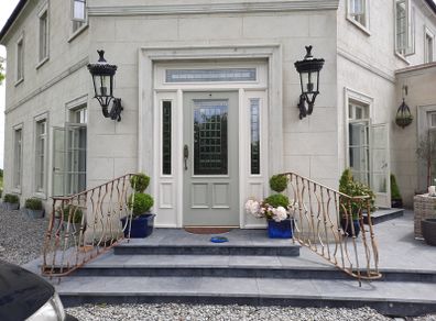 Hand Rail/Step Rails x 2