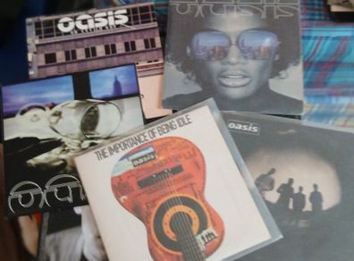 Oasis - 5 x 7" Vinyl Singles