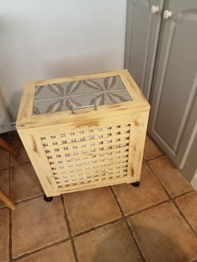 Laundry box
