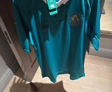 BNWT Canterbury