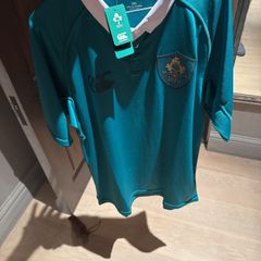 BNWT Canterbury